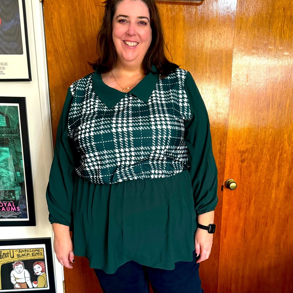Bloomchic 30W, 6X, 6 houndstooth collared peplum top. New with Tags.